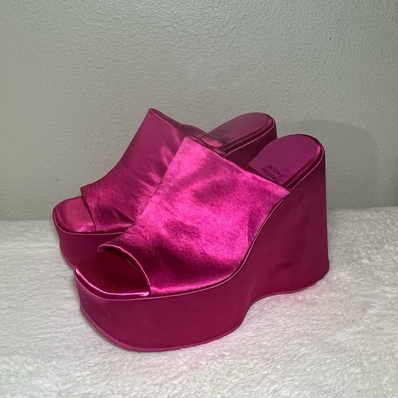 Jeffery Campbell Free People Sydney Raspberry Satin Wedges Sz 7 - Picture 1 of 6
